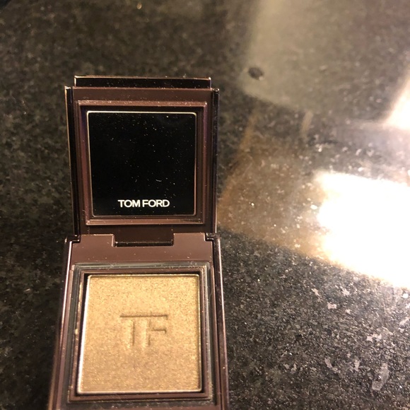 Tom Ford single eye shadow - Picture 3 of 4